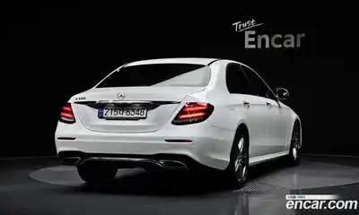 Mercedes-Benz E-Class 2018 2.0 гидро, миниатюра 2