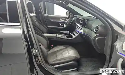 Mercedes-Benz E-Class 2023 3.0 гидро в Москве № 219708, миниатюра 11