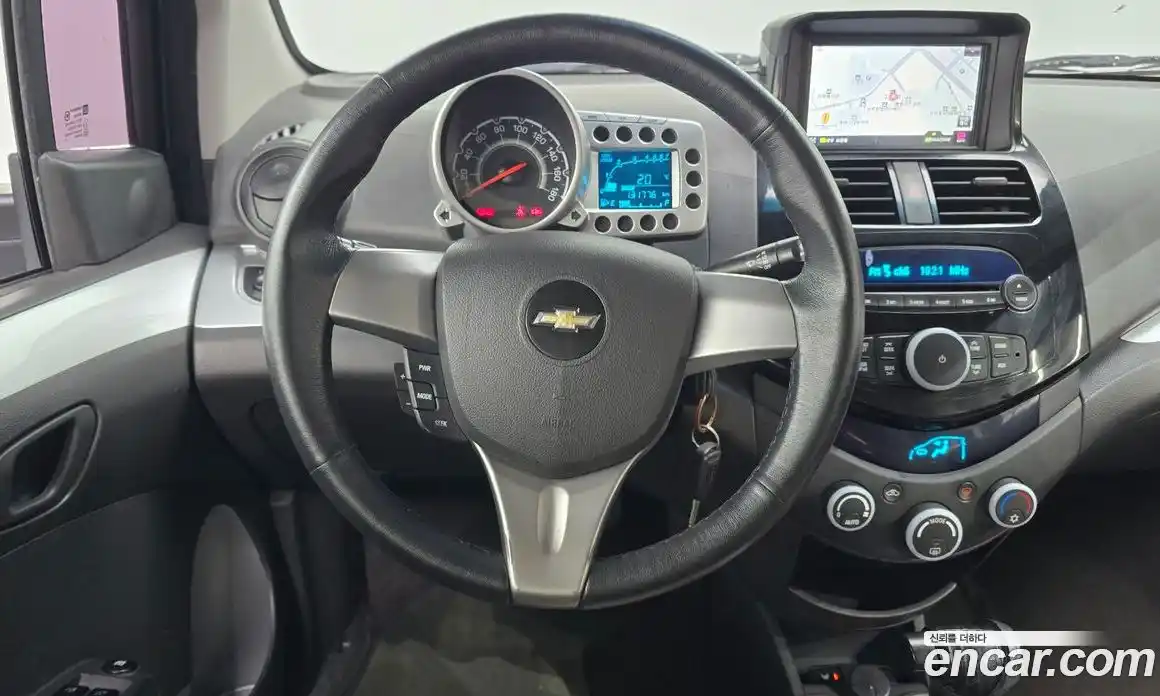 Chevrolet Spark 2012 1.0 гидро в Москве № 39245, фото 13