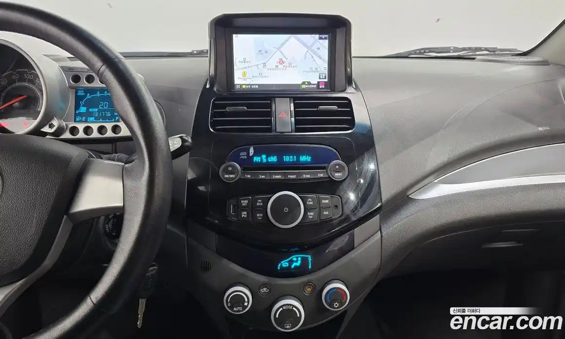 Chevrolet Spark 2012 1.0 гидро в Москве № 39245, фото 14