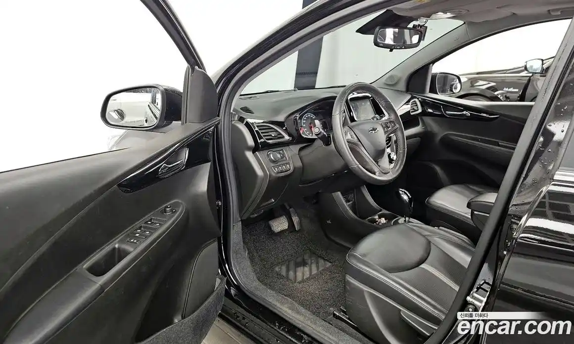 Chevrolet Spark 2018 1.0 гидро в Москве, фото 13