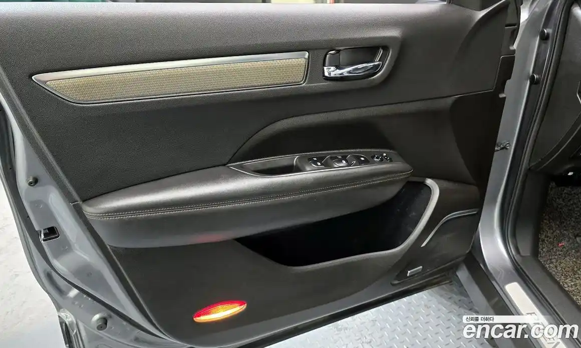 Renault QM6 2019 2.0 гидро в Москве № 1247617, фото 14