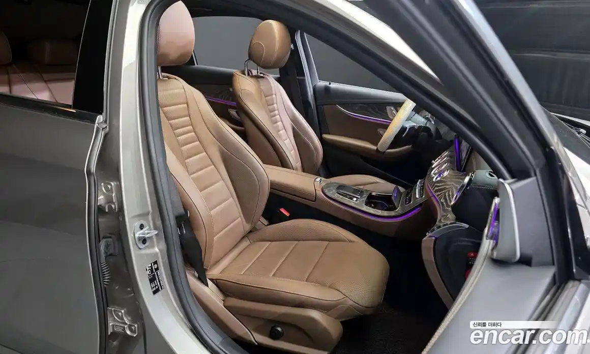 Mercedes-Benz E-Class 2022 2.0 гидро в Москве, фото 18