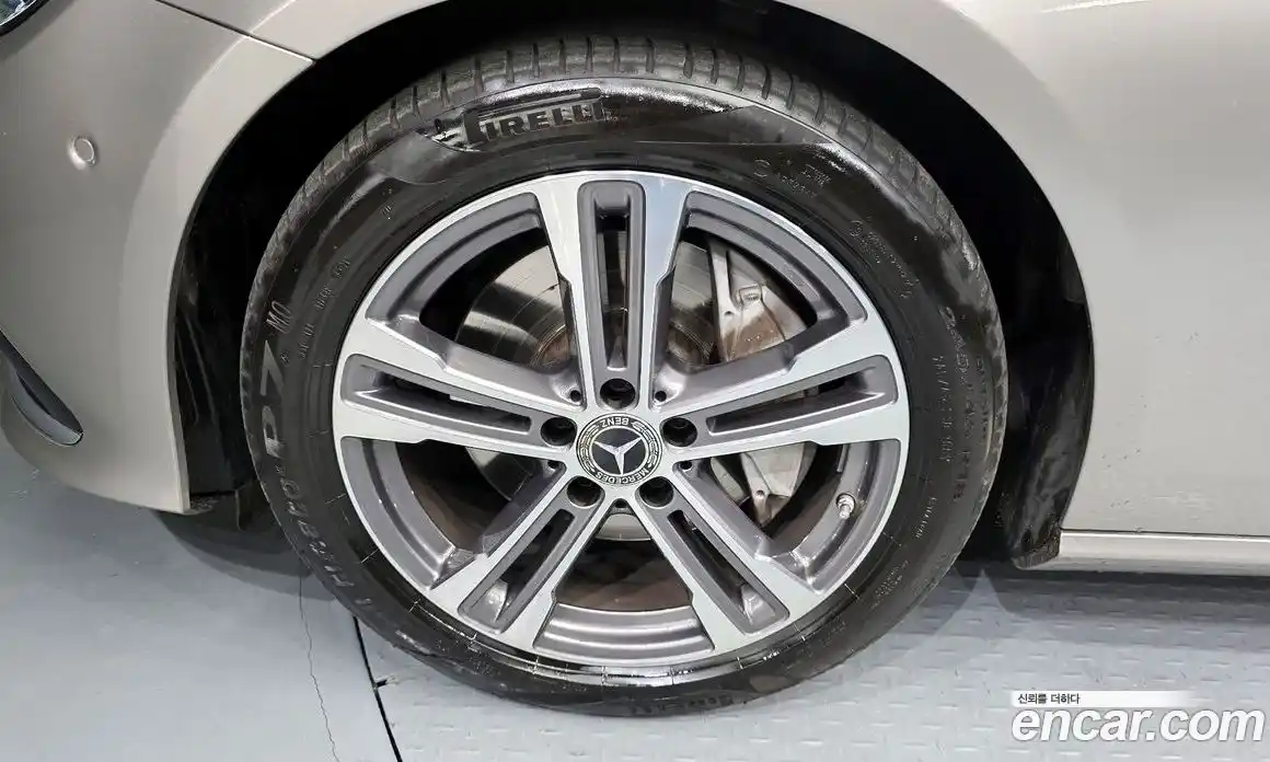 Mercedes-Benz E-Class 2022 2.0 гидро в Москве, фото 5