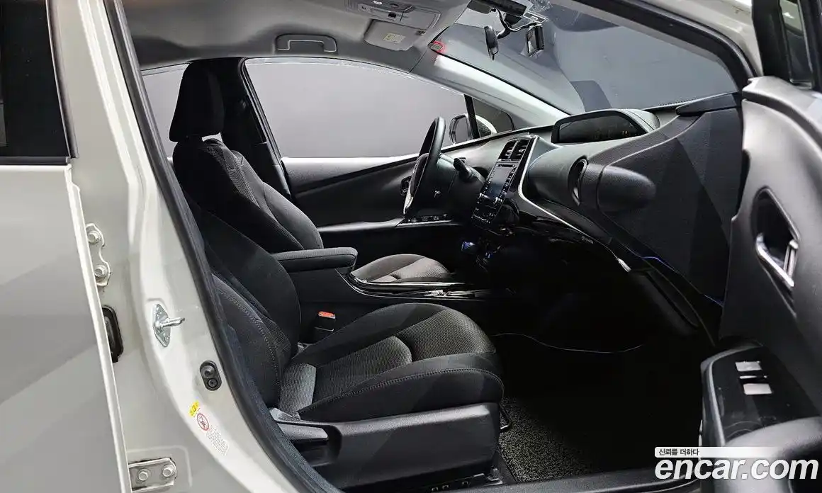 Toyota Prius 2019 1.8 гидро в Москве № 1292756, фото 16