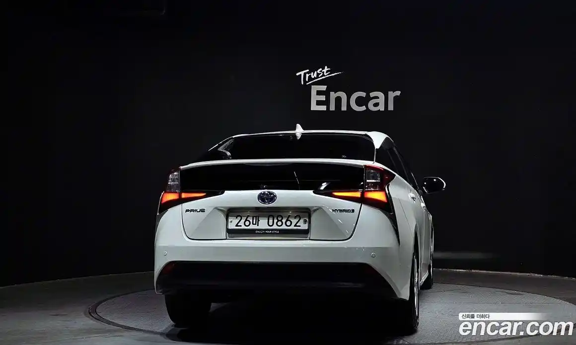 Toyota Prius 2019 1.8 гидро в Москве № 1292756, фото 4