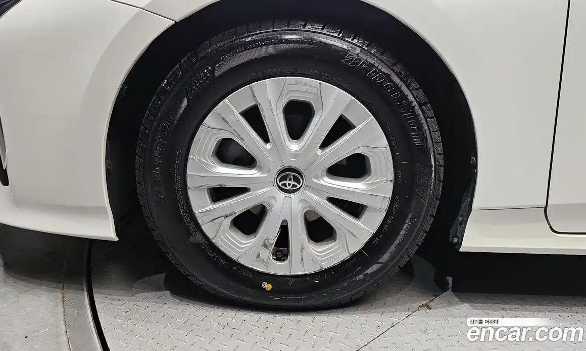 Toyota Prius 2019 1.8 гидро в Москве № 1292756, фото 5