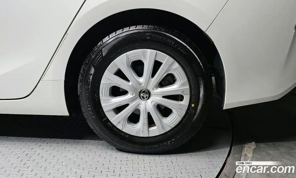 Toyota Prius 2019 1.8 гидро в Москве № 1292756, фото 7