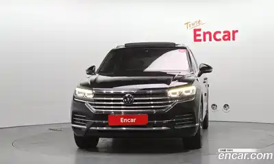 Volkswagen Touareg 2023 3.0 гидро в Москве № 1294032, миниатюра 3