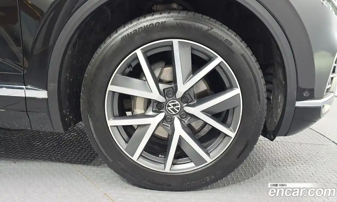 Volkswagen Touareg 2023 3.0 гидро в Москве № 1294032, фото 7