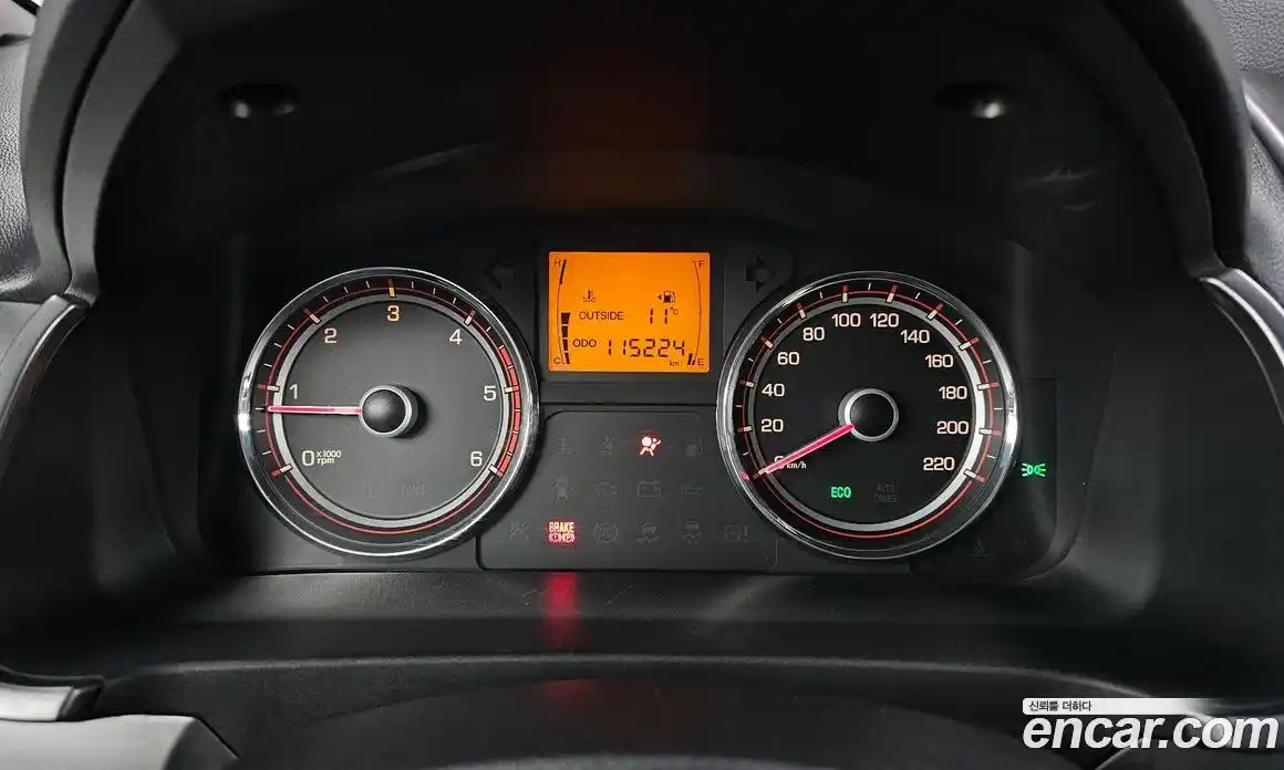 SsangYong Korando 2014 2.0 механика в Москве № 1319348, фото 11