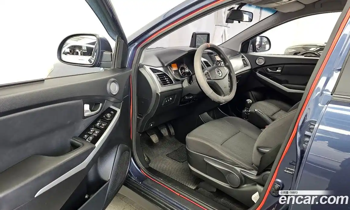 SsangYong Korando 2014 2.0 механика в Москве № 1319348, фото 13