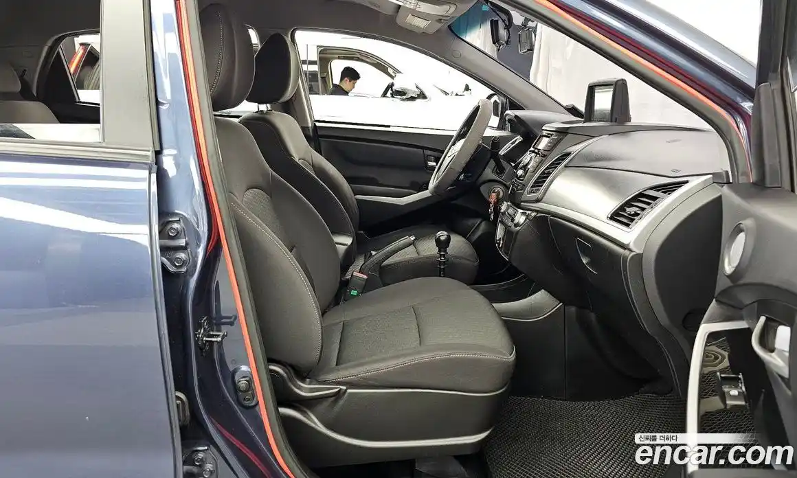 SsangYong Korando 2014 2.0 механика в Москве № 1319348, фото 17