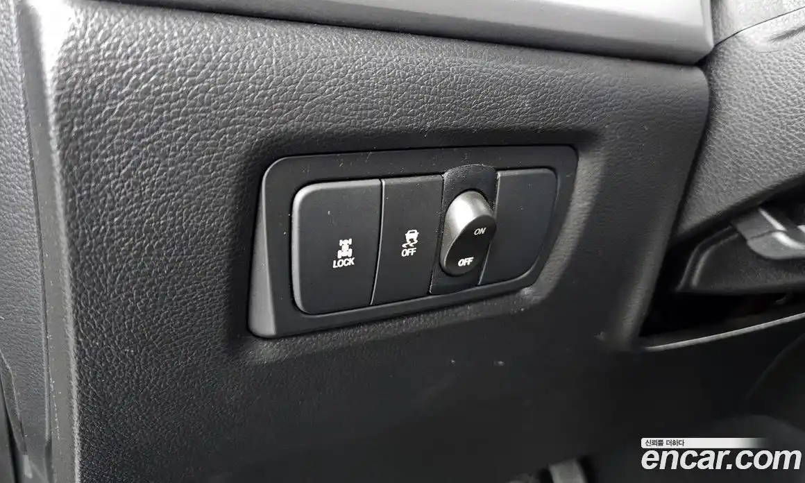 SsangYong Korando 2014 2.0 механика в Москве № 1319348, фото 28