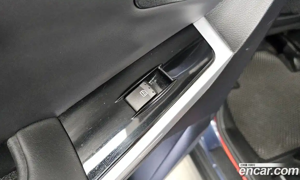 SsangYong Korando 2014 2.0 механика в Москве № 1319348, фото 32