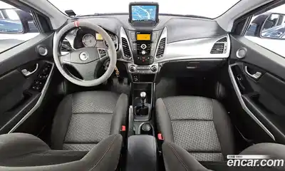 SsangYong Korando 2014 2.0 механика в Москве № 1319348, миниатюра 10