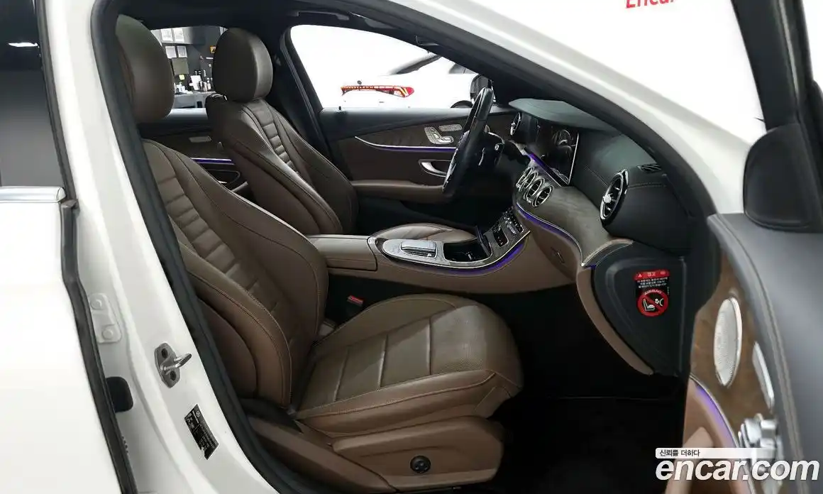 Mercedes-Benz E-Class 2022 1.9 гидро в Москве № 1322191, фото 16