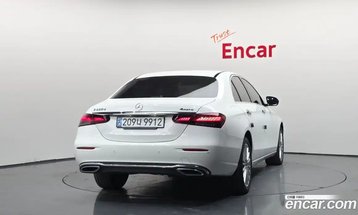 Mercedes-Benz E-Class 2022 1.9 гидро в Москве № 1322191, фото 4