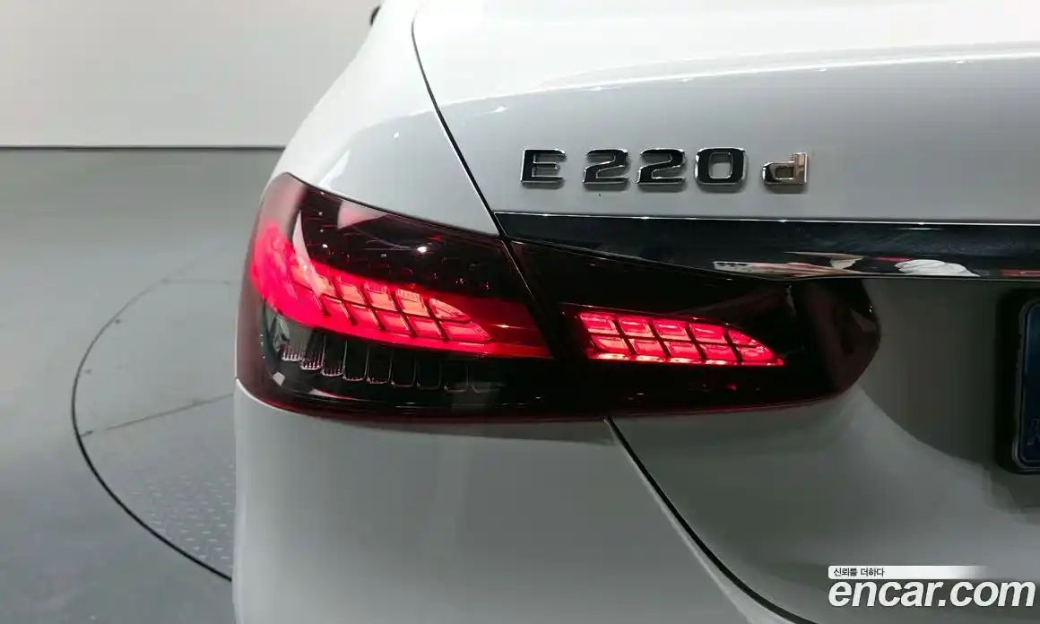Mercedes-Benz E-Class 2022 1.9 гидро в Москве № 1322191, фото 9