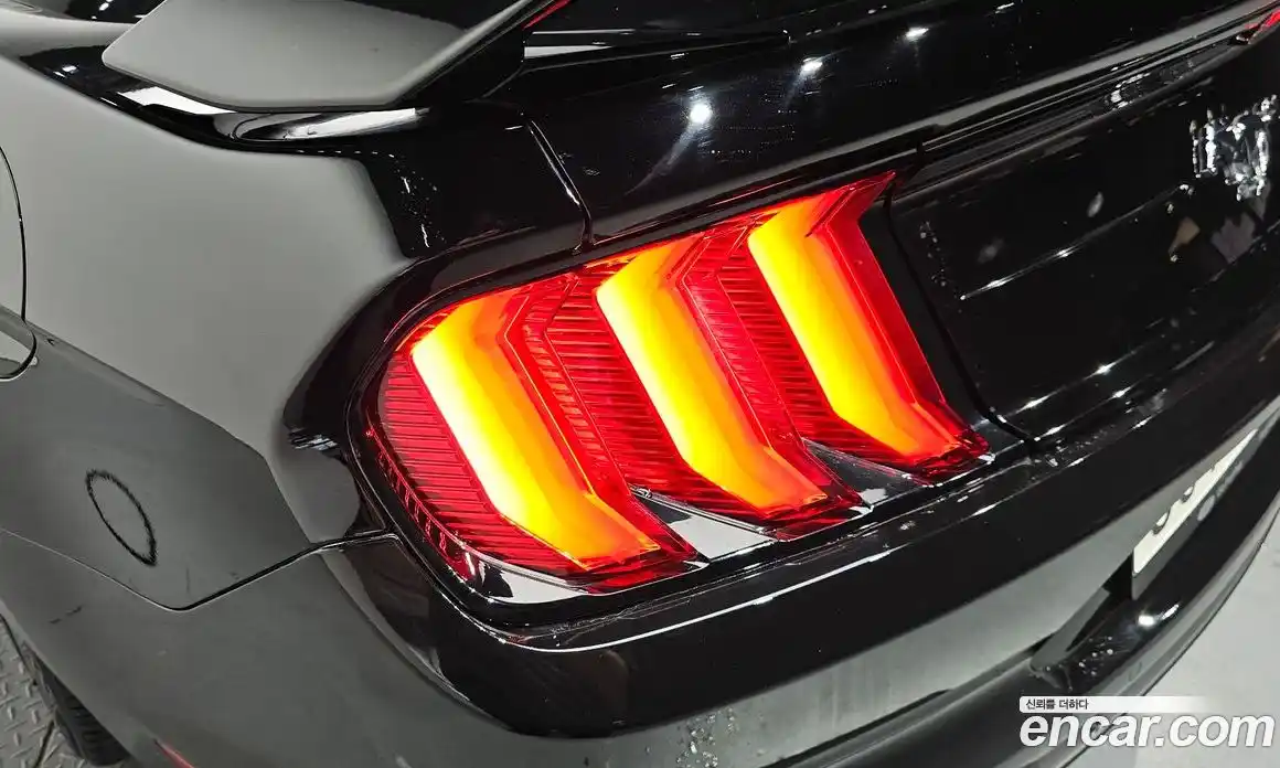 Ford Mustang 2019 2.3 гидро в Москве № 1323964, фото 9