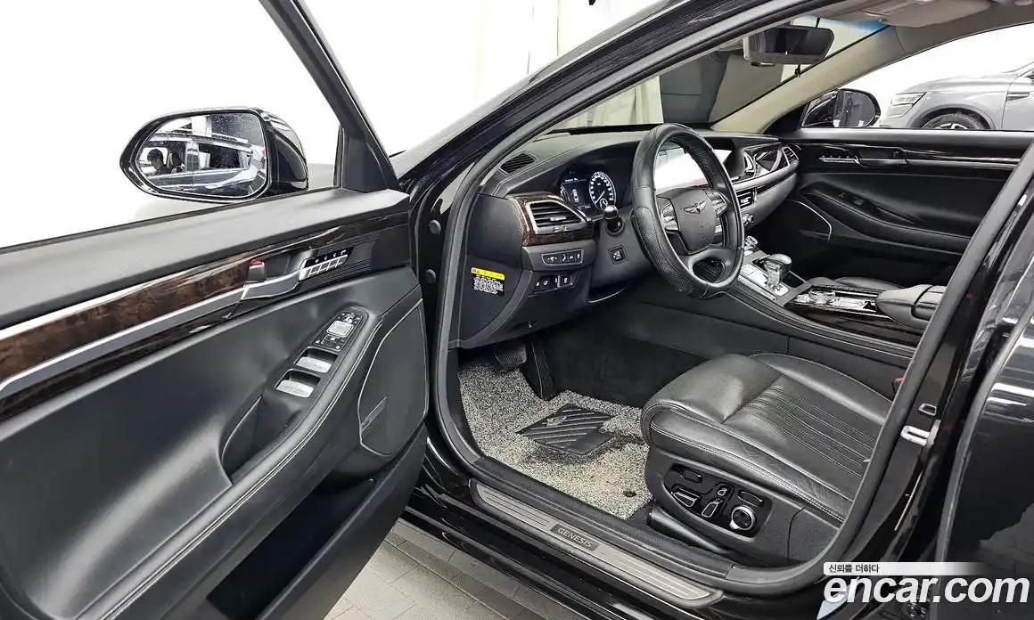 Genesis G90 2019 3.8 гидро в Москве, фото 13