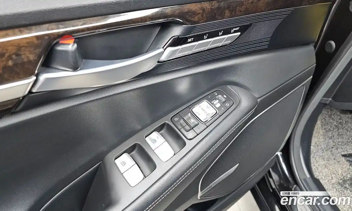 Genesis G90 2019 3.8 гидро в Москве, фото 30