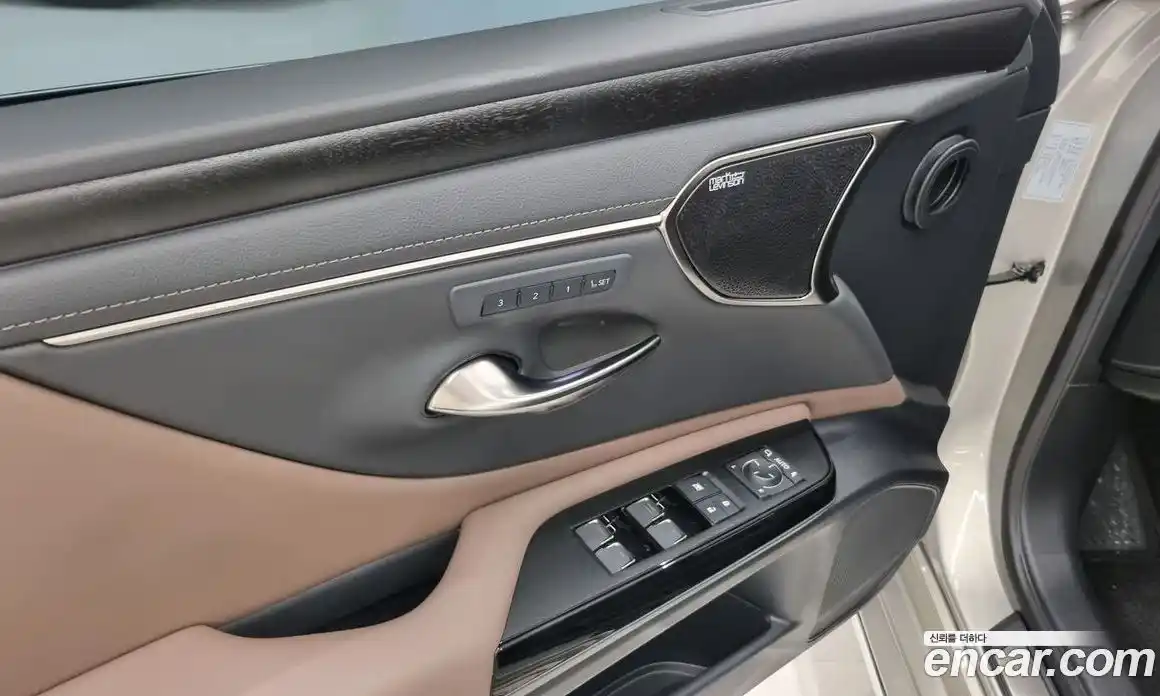 Lexus ES 2025 2.5 вариатор в Москве № 1350142, фото 12