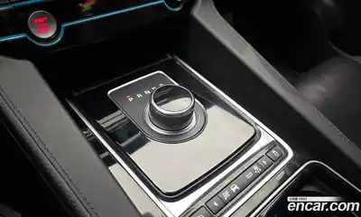 Jaguar F-Pace 2019 2.0 гидро в Москве № 1351099, миниатюра 12
