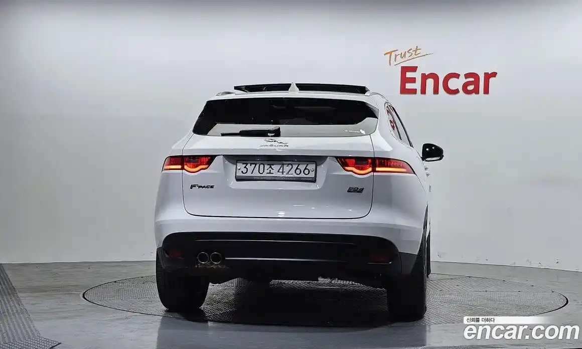 Jaguar F-Pace 2019 2.0 гидро в Москве № 1351099, фото 4