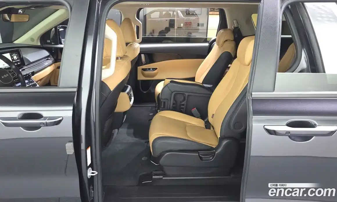 Kia Canival 2023 2.2 гидро в Москве № 1399535, фото 17