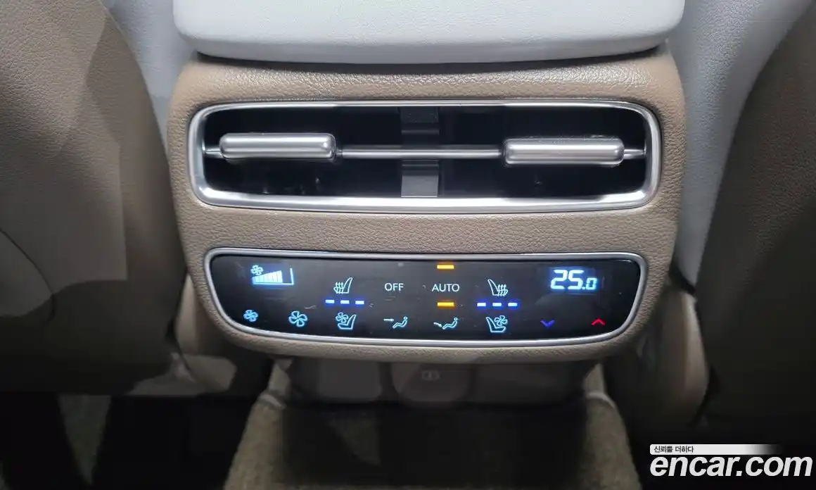 Genesis GV70 2024 2.5 гидро в Москве № 1399593, фото 24