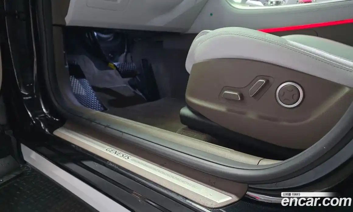 Genesis GV70 2024 2.5 гидро в Москве № 1399593, фото 32