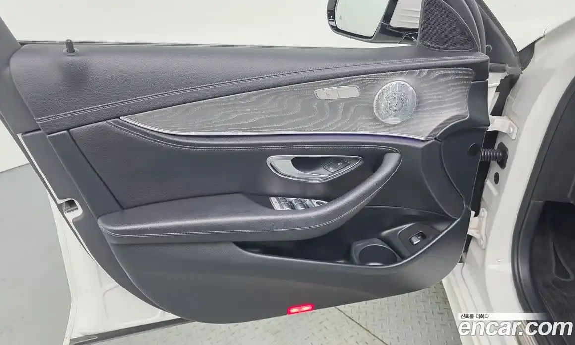 Mercedes-Benz E-Class 2020 2.0 гидро в Москве № 1403962, фото 14