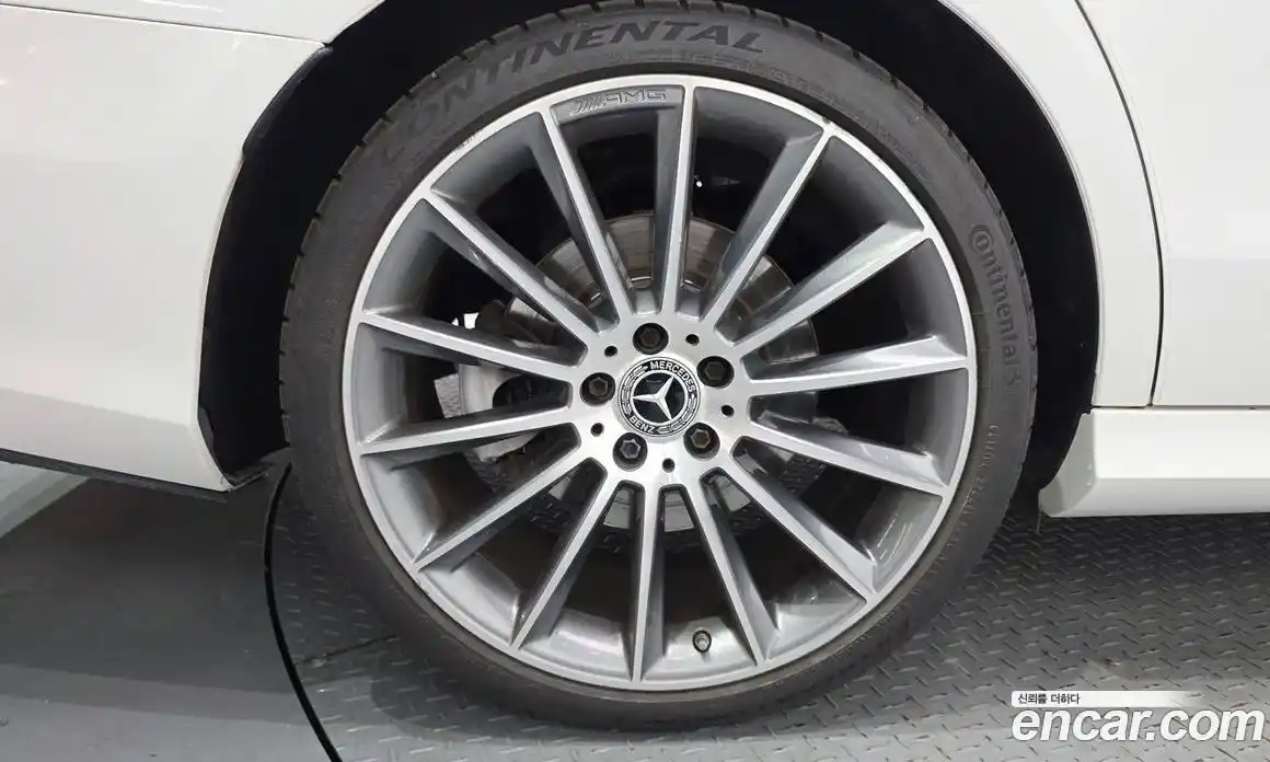 Mercedes-Benz E-Class 2020 2.0 гидро в Москве № 1403962, фото 7