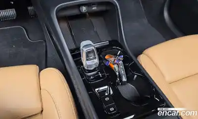 Volvo XC40 2020 2.0 гидро в Москве № 1404617, миниатюра 12