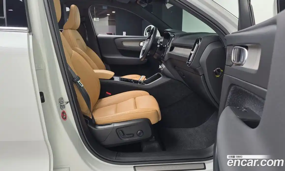 Volvo XC40 2020 2.0 гидро в Москве № 1404617, фото 17