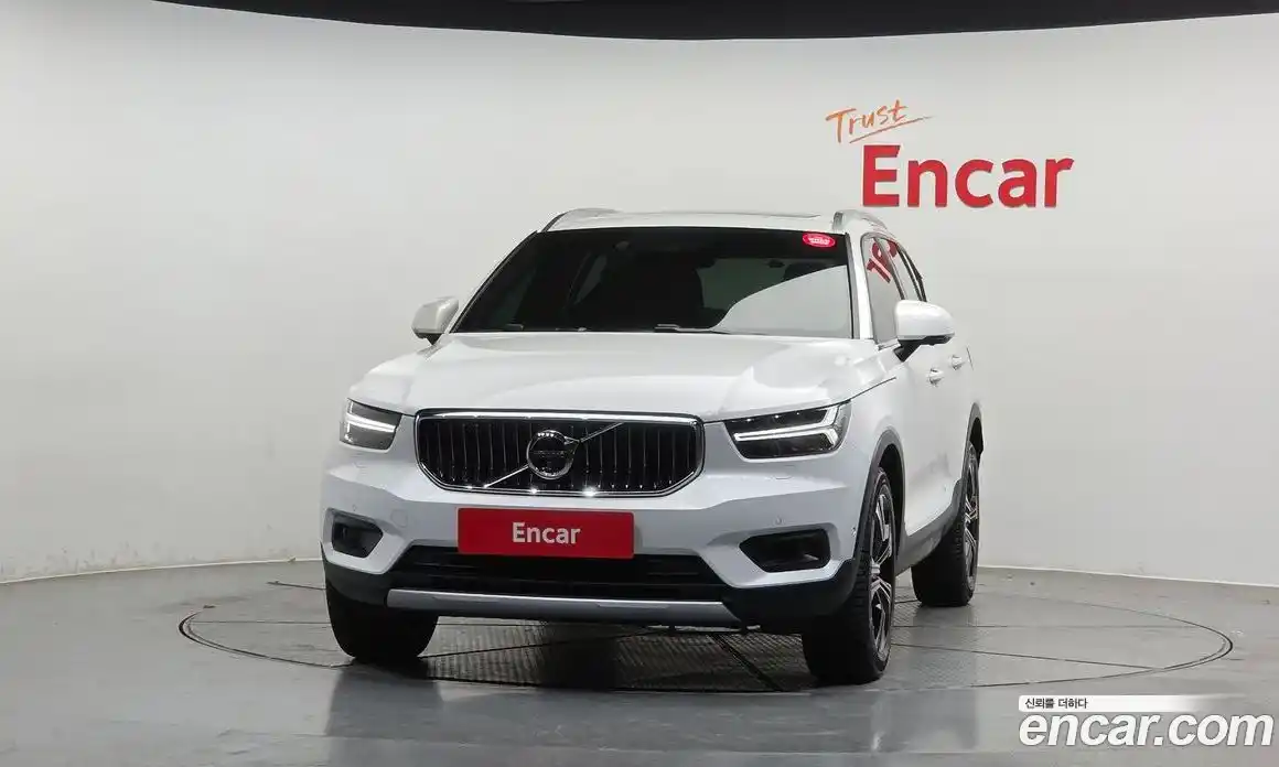 Volvo XC40 2020 2.0 гидро в Москве № 1404617, фото 3