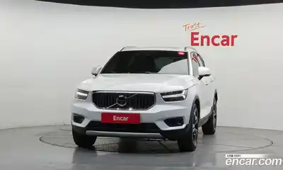 Volvo XC40 2020 2.0 гидро в Москве № 1404617, миниатюра 3