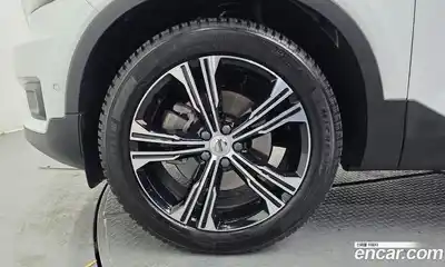 Volvo XC40 2020 2.0 гидро в Москве № 1404617, миниатюра 5