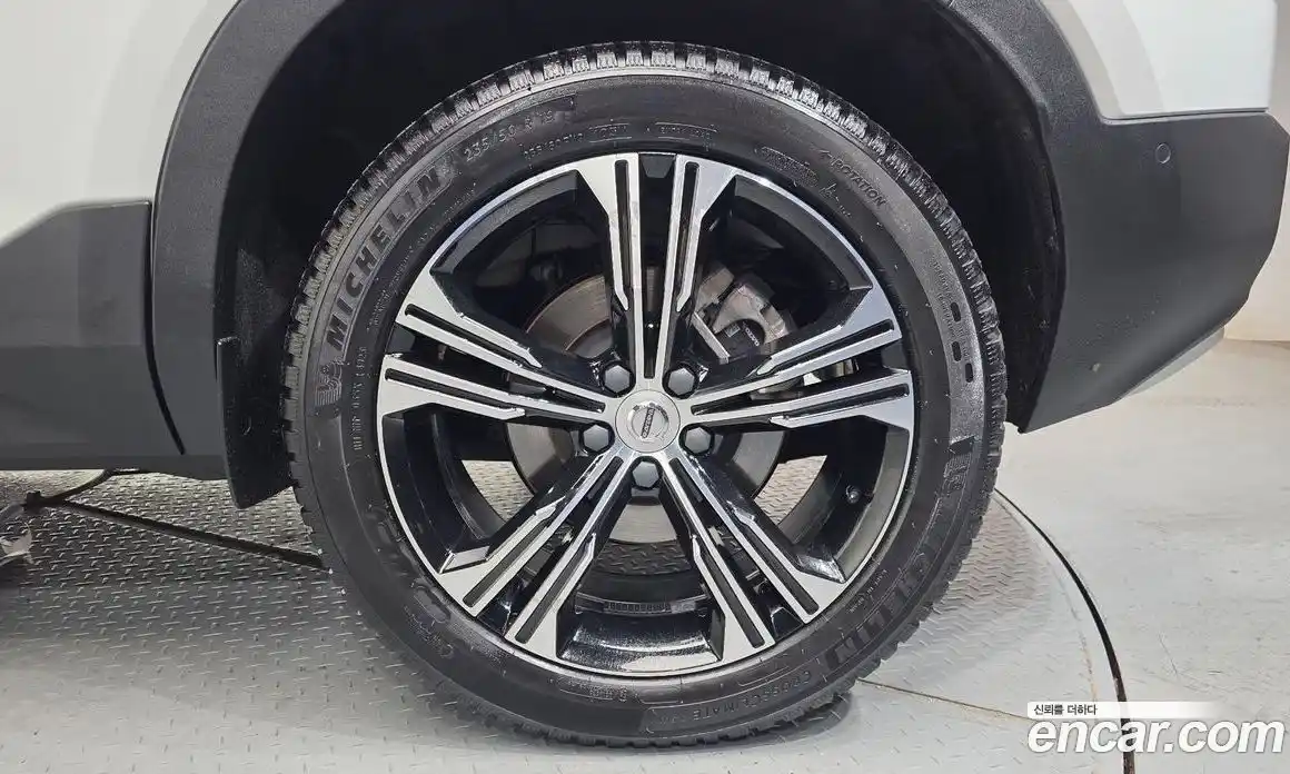 Volvo XC40 2020 2.0 гидро в Москве № 1404617, фото 7