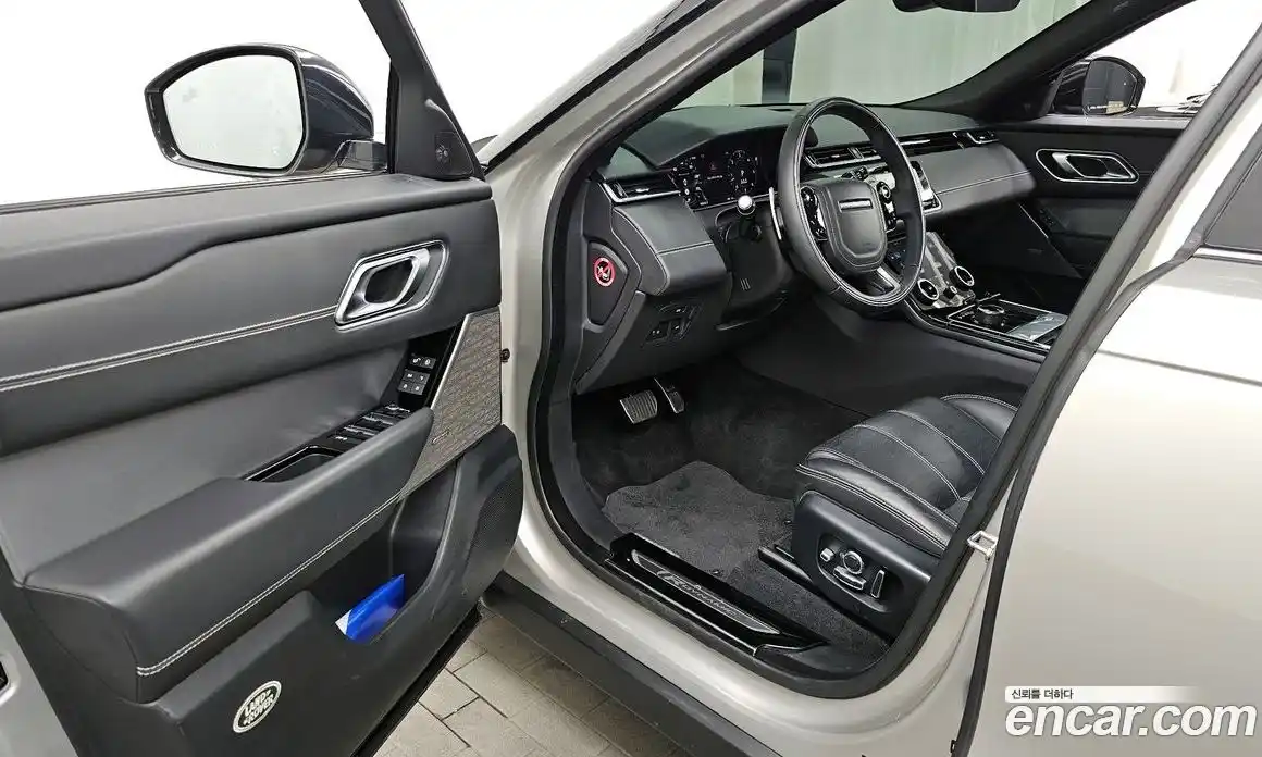 Land Rover Range-Rover Velar 2019 3.0 гидро в Москве № 1405076, фото 13