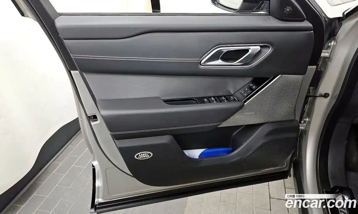 Land Rover Range-Rover Velar 2019 3.0 гидро в Москве № 1405076, фото 14
