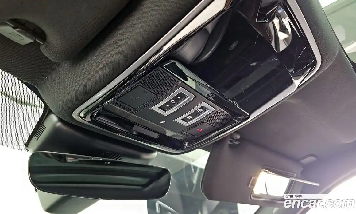 Land Rover Range-Rover Velar 2019 3.0 гидро в Москве № 1405076, фото 33