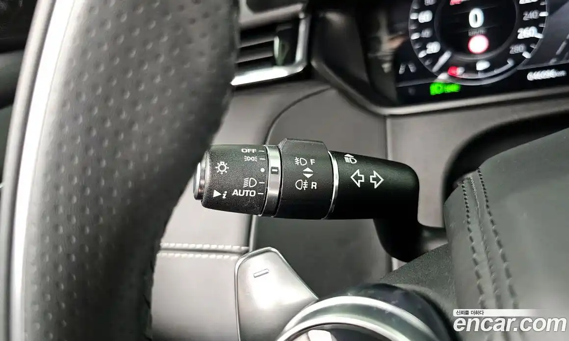 Land Rover Range-Rover Velar 2019 3.0 гидро в Москве № 1405076, фото 34