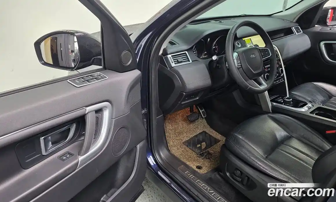 Land Rover Discovery Sport 2017 2.0 гидро в Москве № 1405178, фото 18