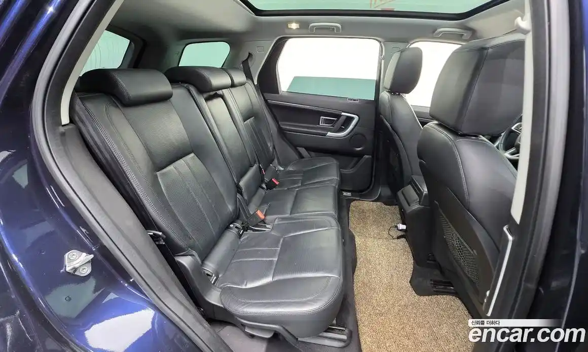 Land Rover Discovery Sport 2017 2.0 гидро в Москве № 1405178, фото 25