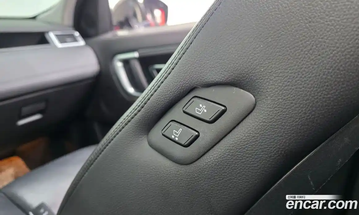Land Rover Discovery Sport 2017 2.0 гидро в Москве № 1405178, фото 30