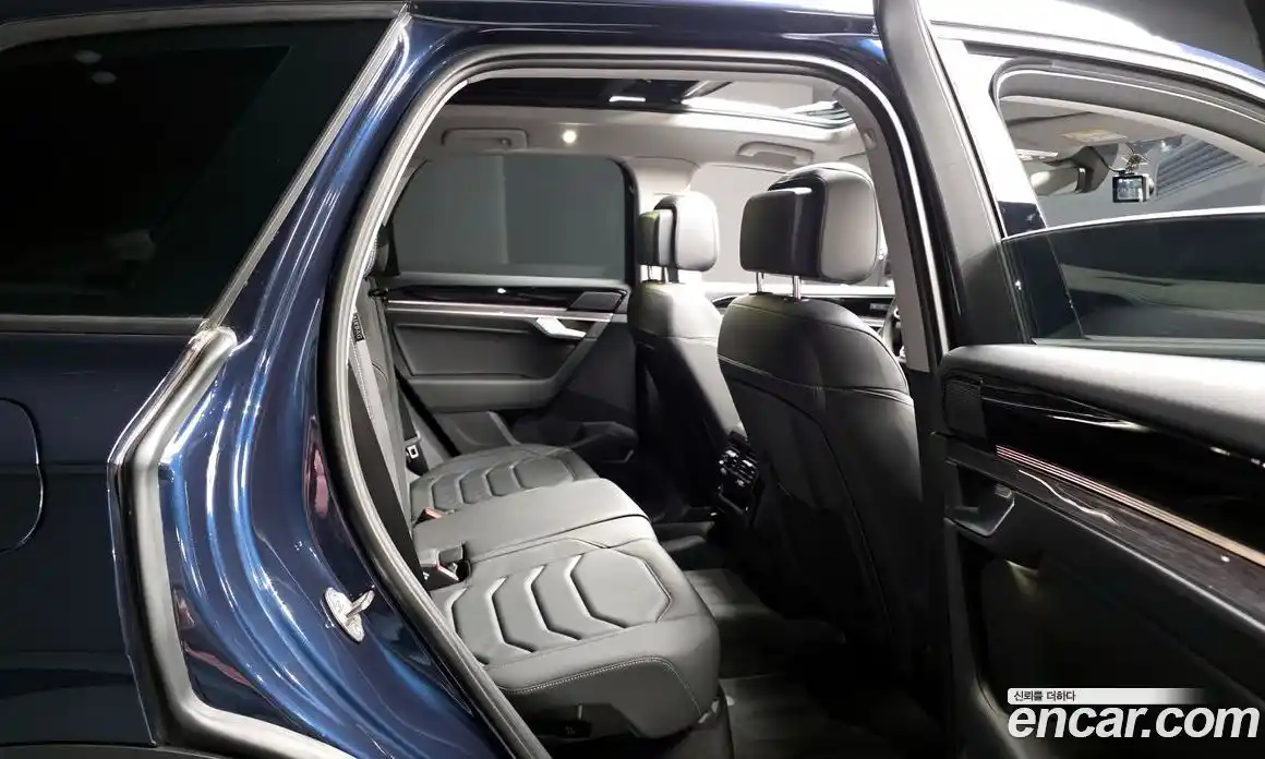 Volkswagen Touareg 2023 3.0 гидро в Москве № 1405490, фото 17