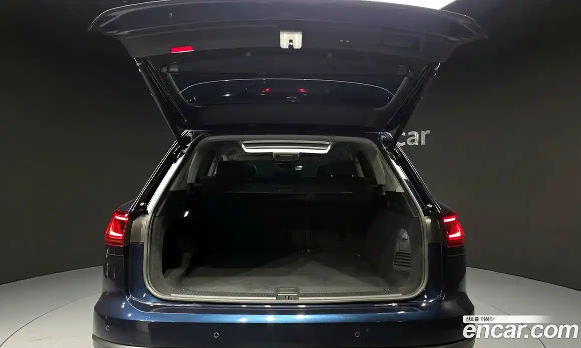 Volkswagen Touareg 2023 3.0 гидро в Москве № 1405490, фото 25