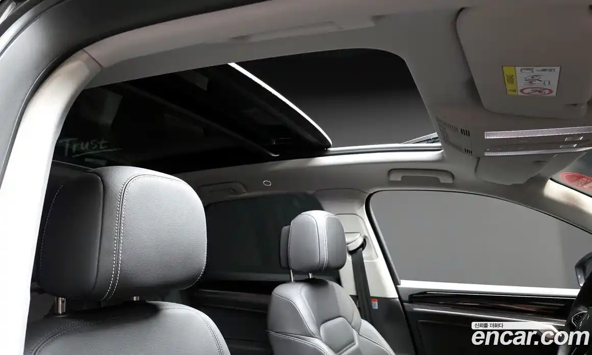 Volkswagen Touareg 2023 3.0 гидро в Москве № 1405490, фото 26